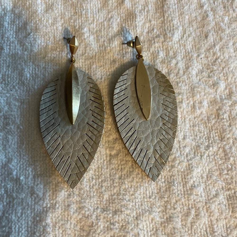 Elegant Gold Leaf Earrings